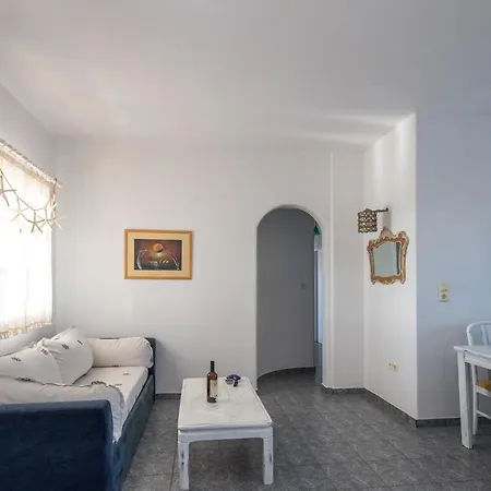 Paty's Sun Side House Ambelas