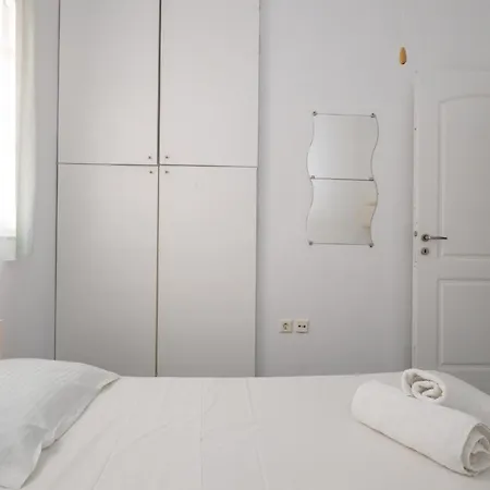 Holiday home Paty's Sun Side House *