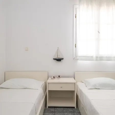 Paty's Sun Side House * Ambelas